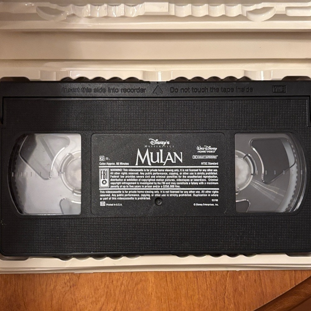 Disney's Mulan VHS - Picture 3 of 3